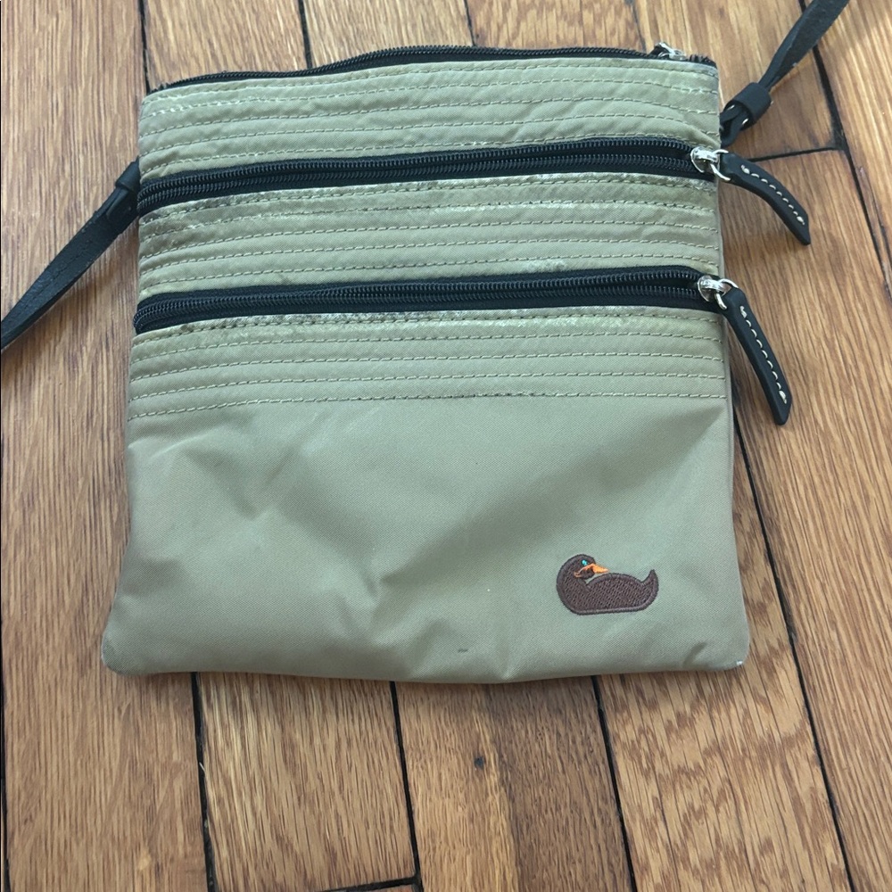 Dooney & Burke Crossbody vintage  Bag in Olive Green - Lightweight Shoulder Bag - Picture 3 of 5